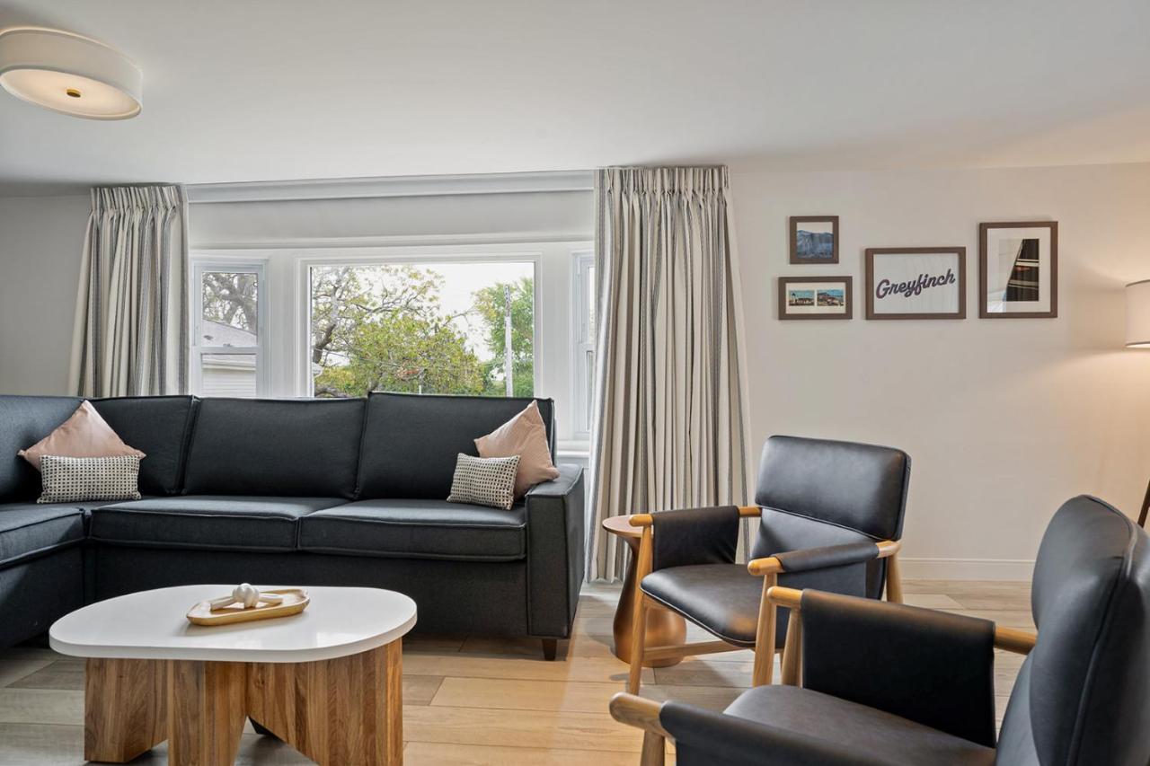 Greyfinch Chatham Inn ภายนอก รูปภาพ